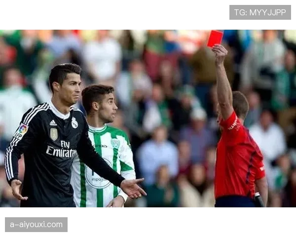 “草率犯规”到底算不算犯规？裁判如何界定这一模糊判罚标准