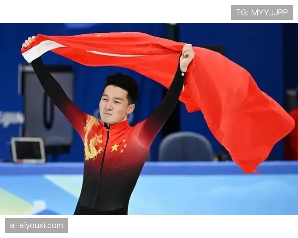 任子威训练完直接啃冰棍，这自律人设是不是有点绷不住了？